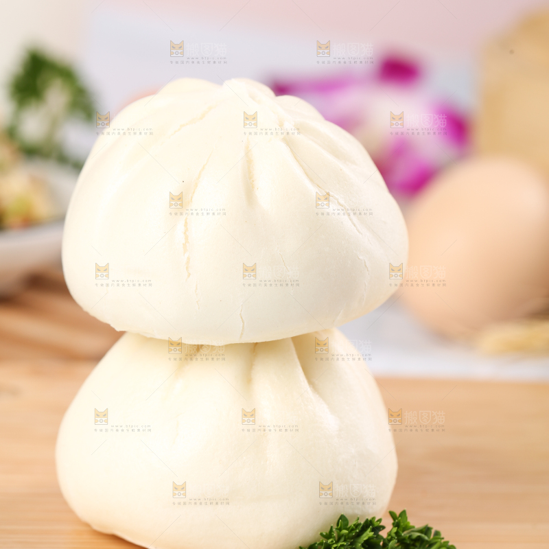 浅底上的滑肉包