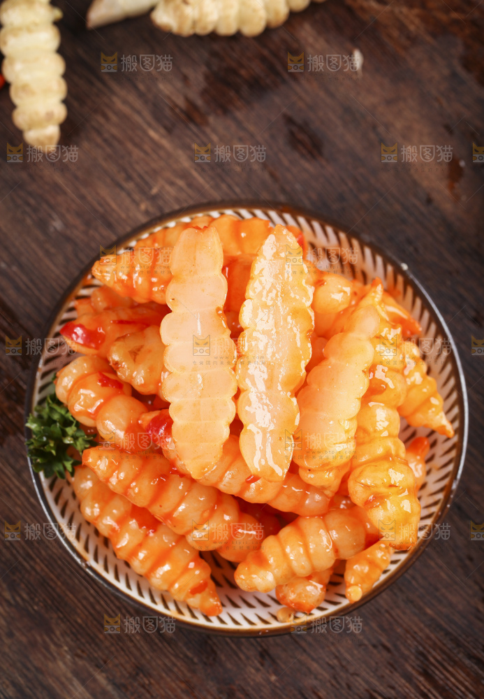 盘子里的红油宝塔菜