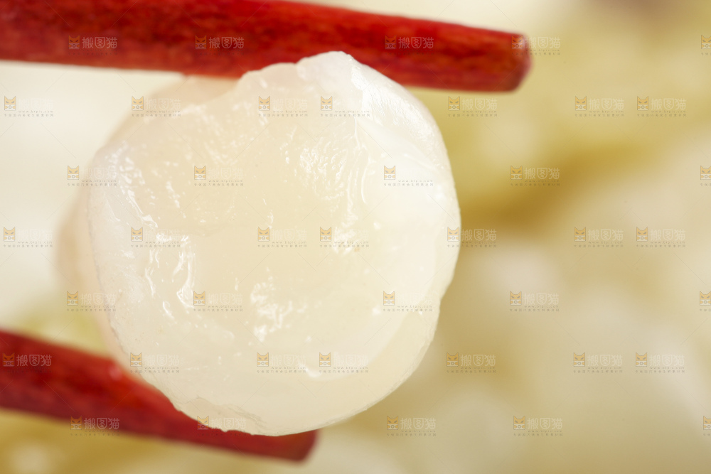 盘子里的泡椒宝塔菜