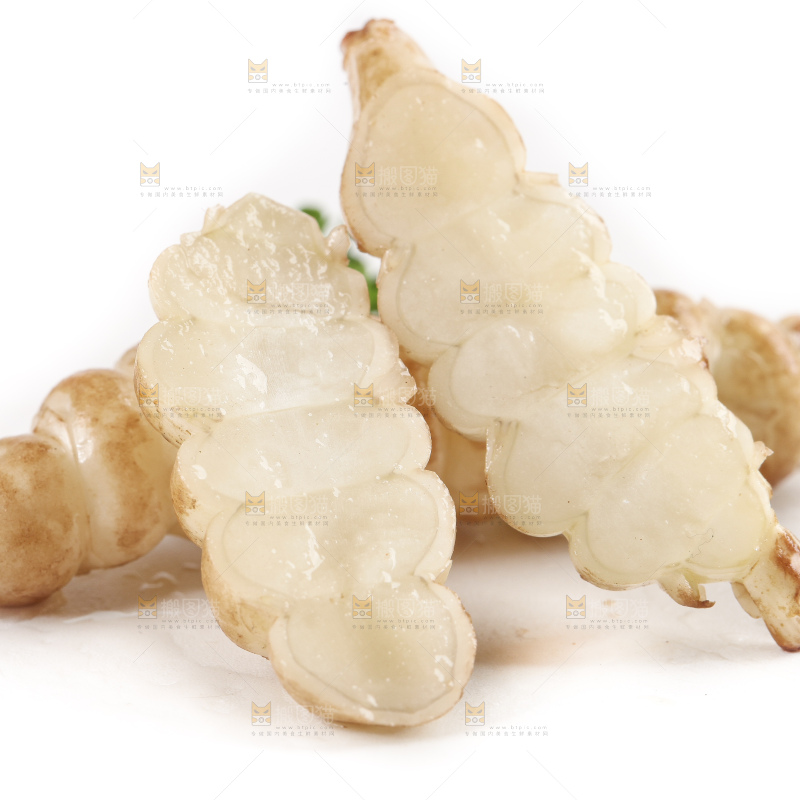 白底上的宝塔菜