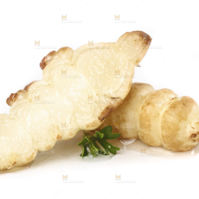 白底上的宝塔菜