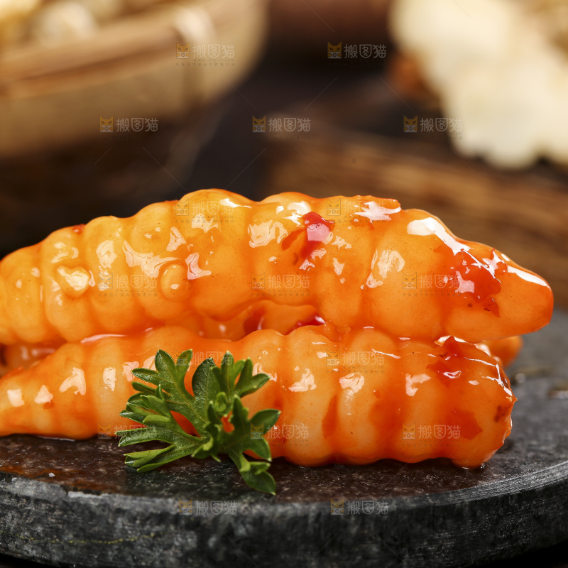 盘子里的红油宝塔菜