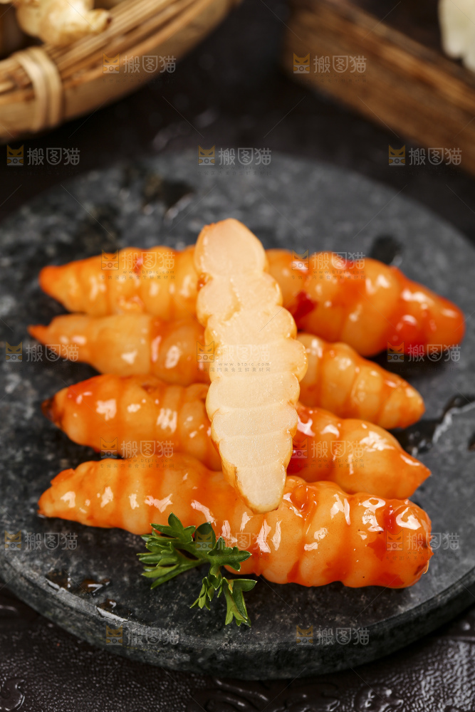 盘子里的红油宝塔菜