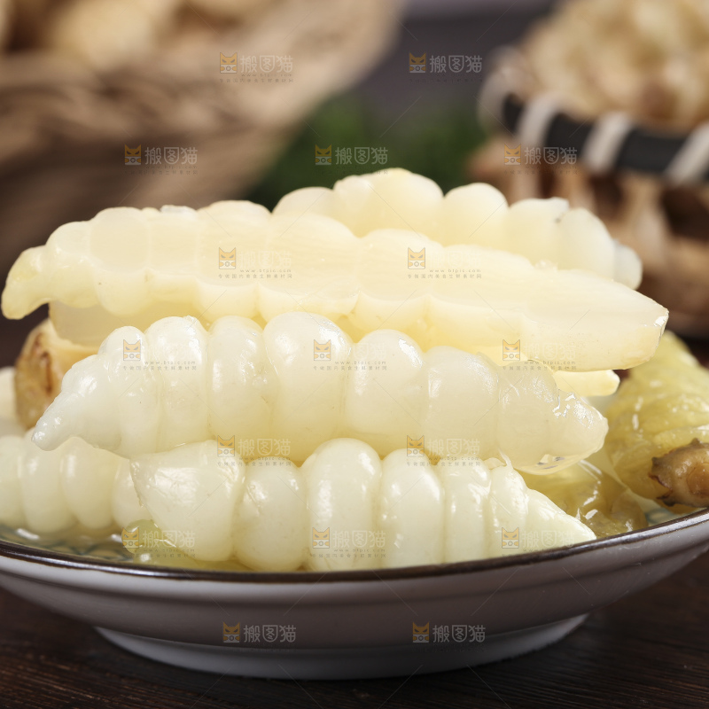 盘子里的泡椒宝塔菜