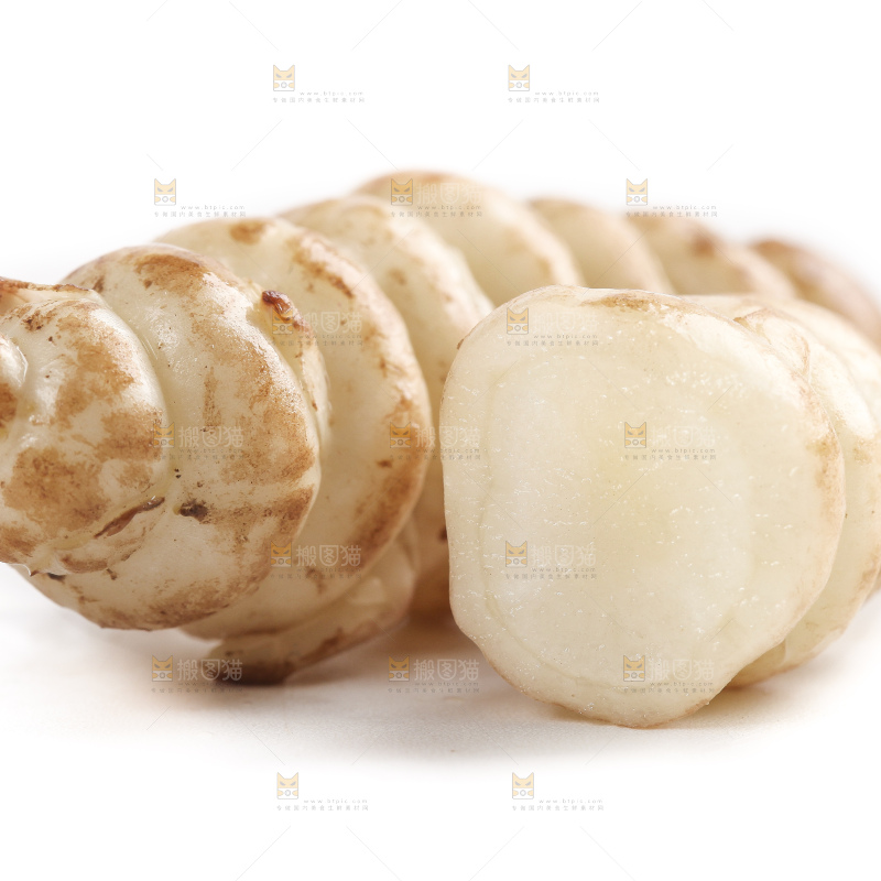 白底上的宝塔菜