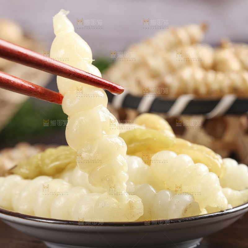 盘子里的泡椒宝塔菜