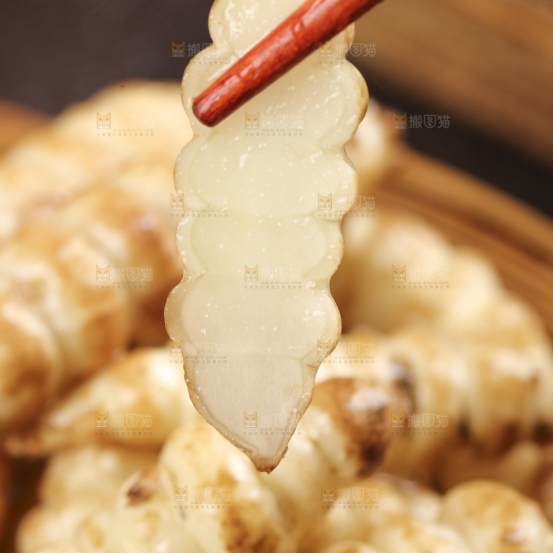 深底上的宝塔菜