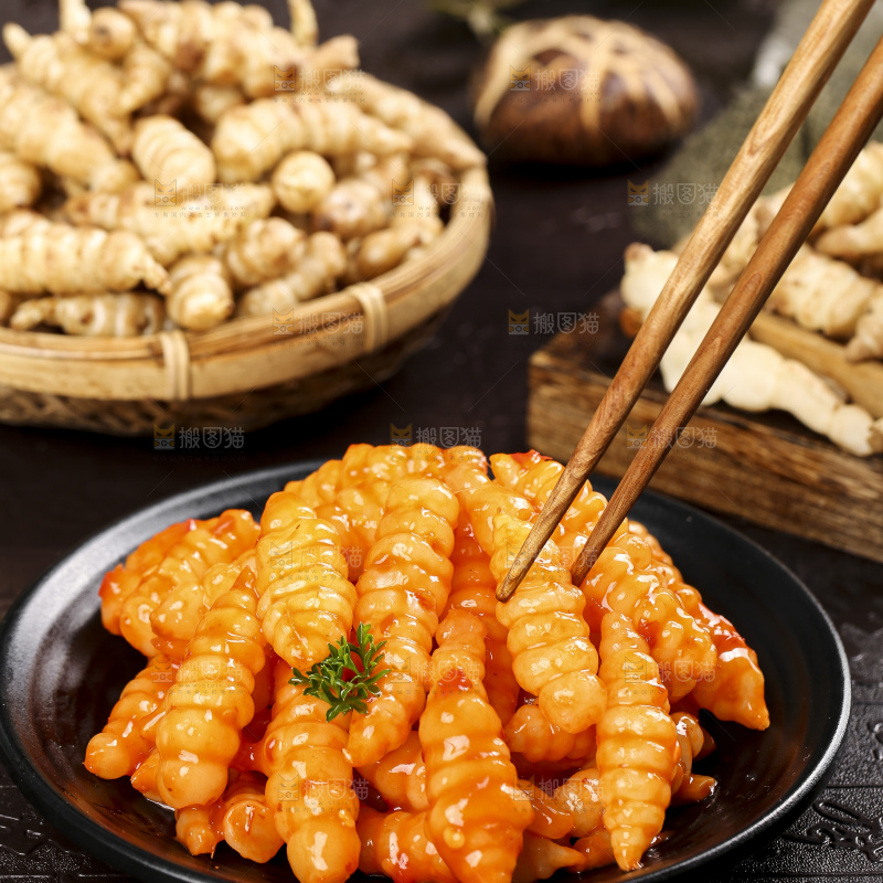 盘子里的红油宝塔菜