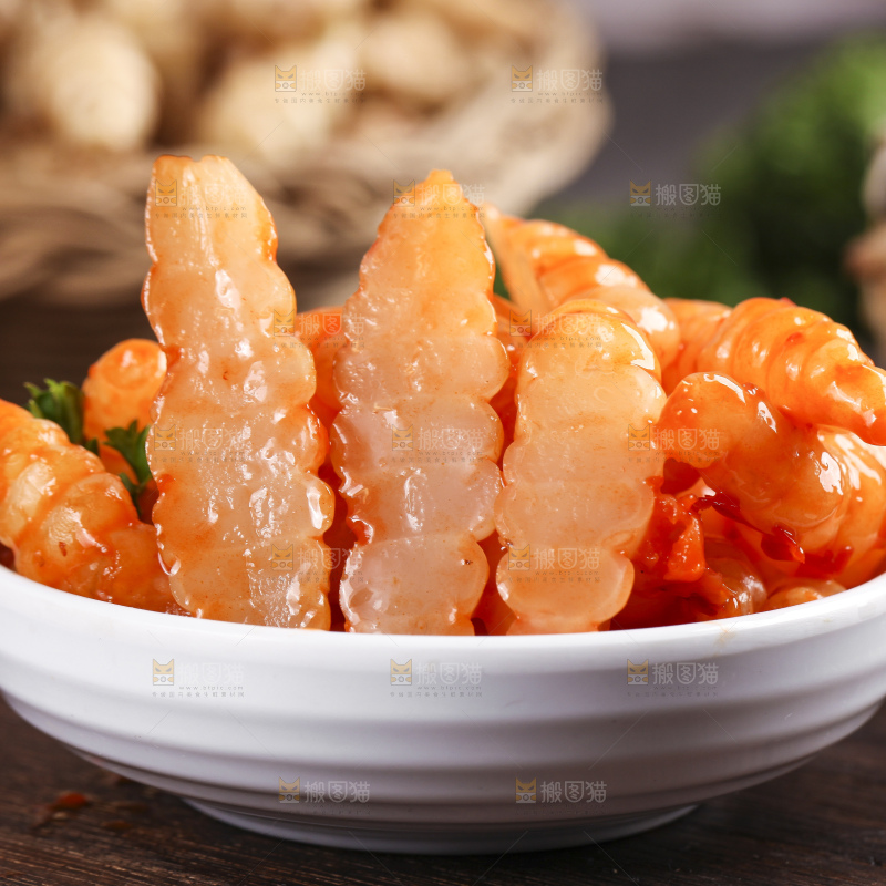 盘子里的红油宝塔菜