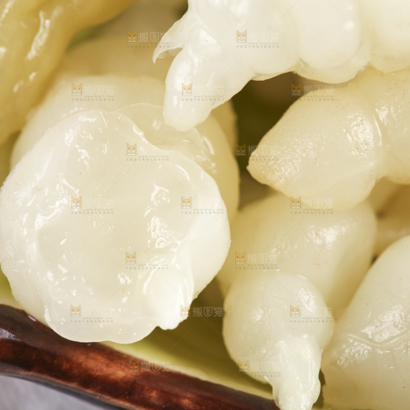 盘子里的泡椒宝塔菜