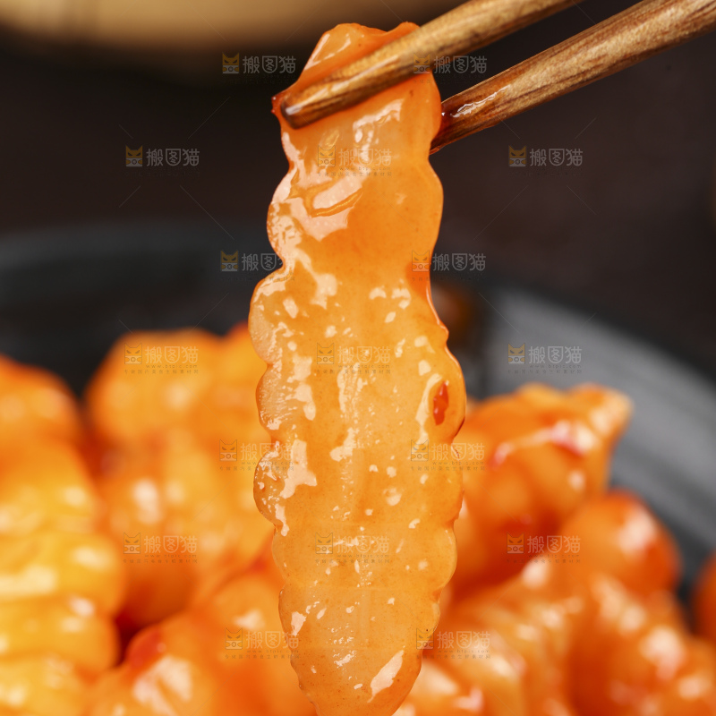 盘子里的红油宝塔菜