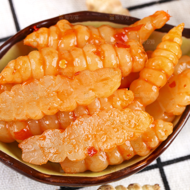 盘子里的红油宝塔菜