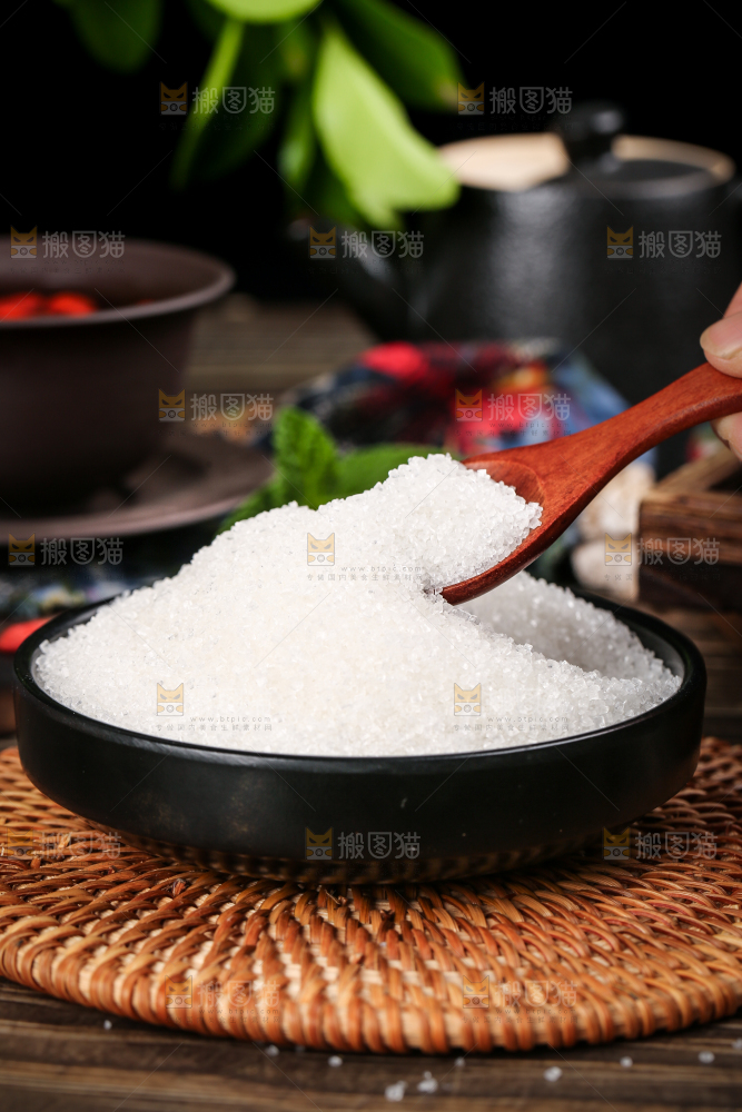 深底上的白砂糖