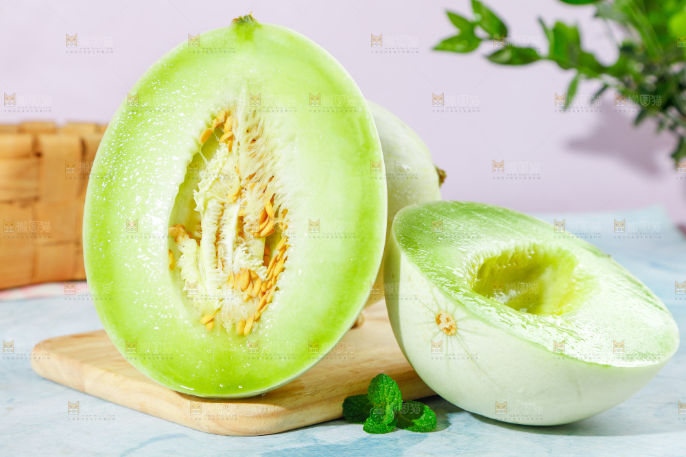 浅底上的玉菇甜瓜