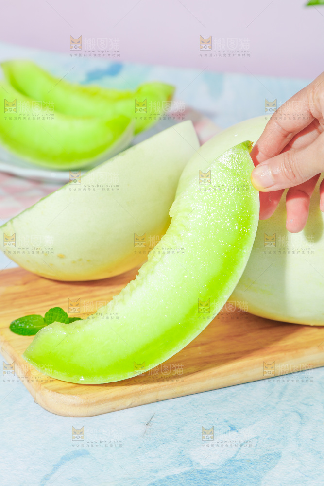 浅底上的玉菇甜瓜