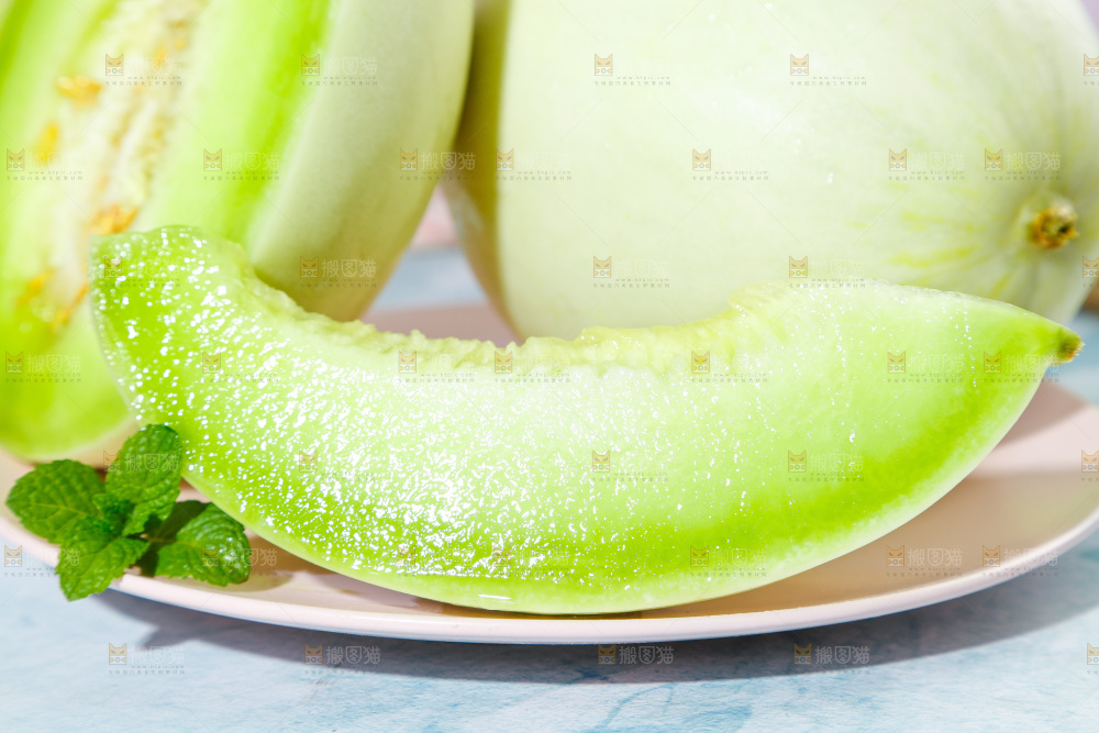 浅底上的玉菇甜瓜