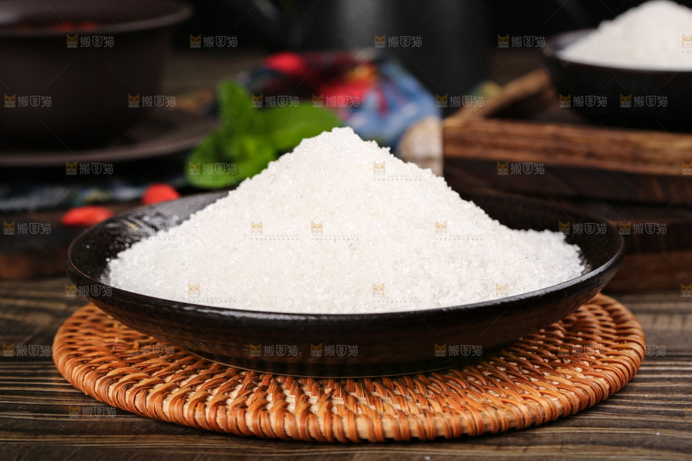 深底上的白砂糖