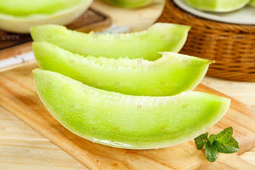 浅底上的玉菇甜瓜