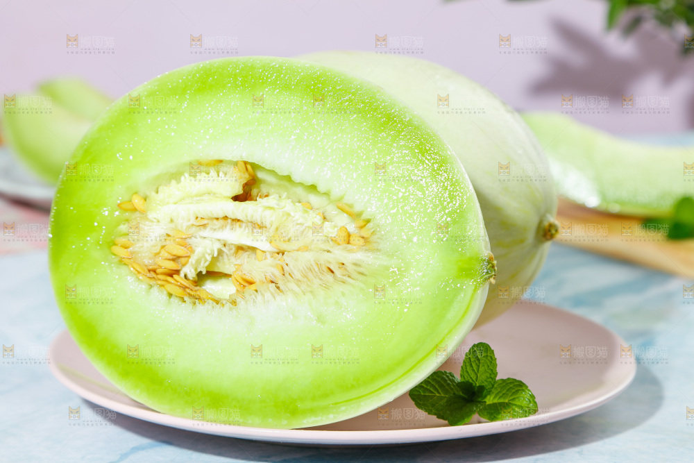 浅底上的玉菇甜瓜