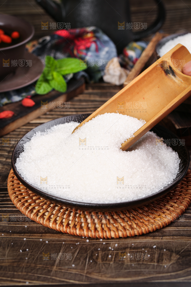 深底上的白砂糖