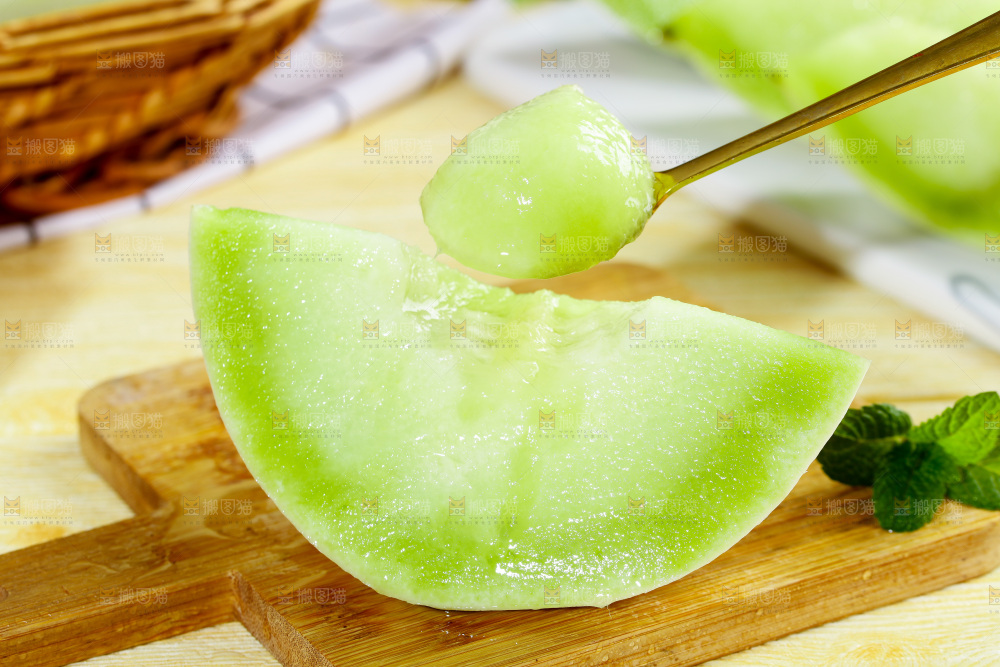 浅底上的玉菇甜瓜