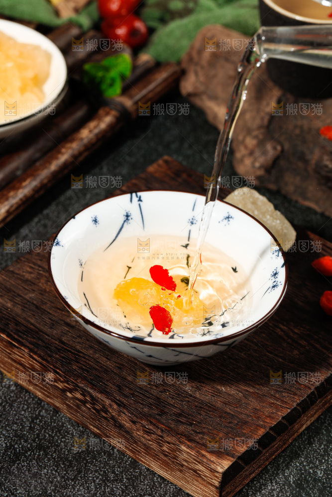 深底上的黄冰糖