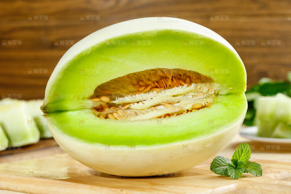 浅底上的玉菇甜瓜