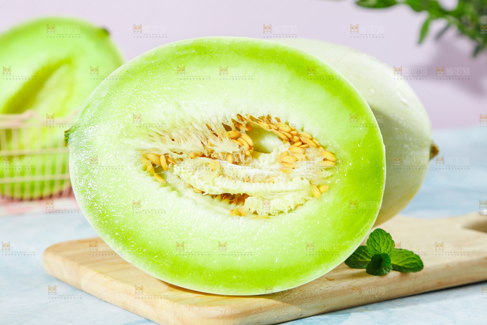 浅底上的玉菇甜瓜