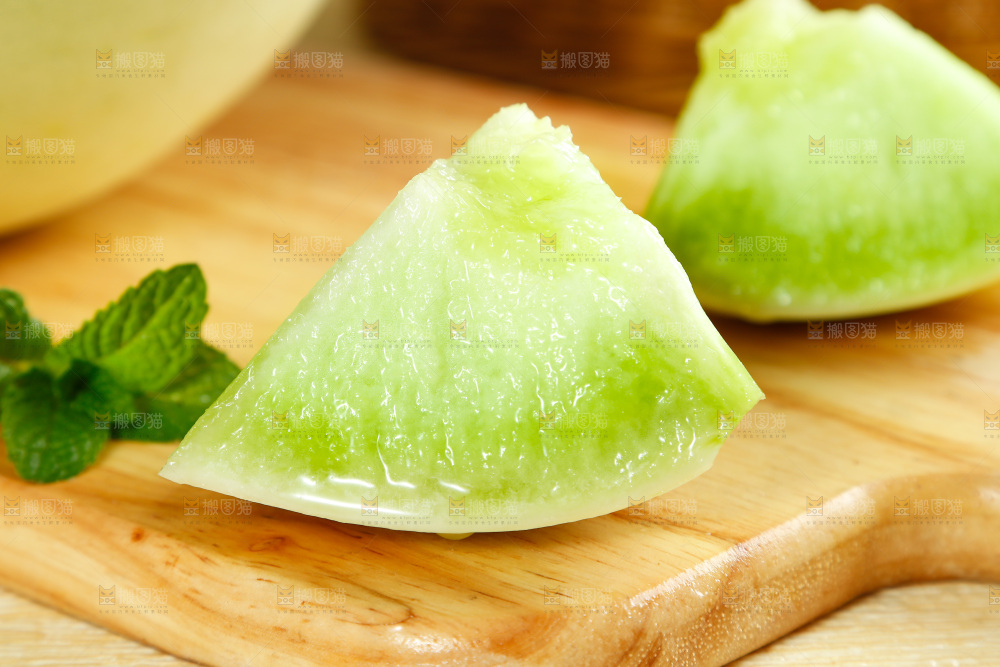 浅底上的玉菇甜瓜