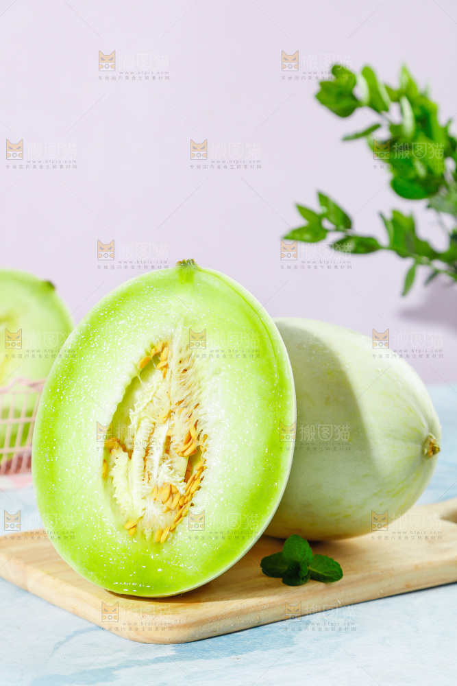 浅底上的玉菇甜瓜