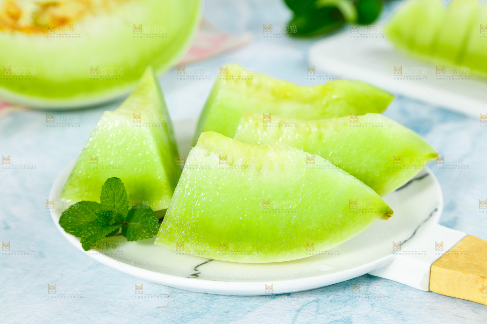 浅底上的玉菇甜瓜
