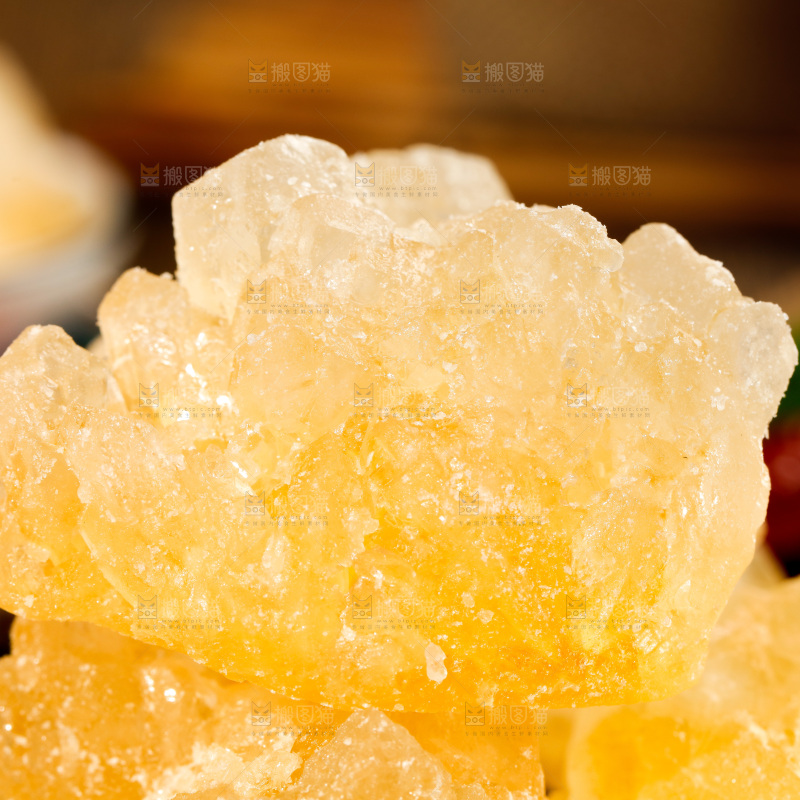 深底上的黄冰糖