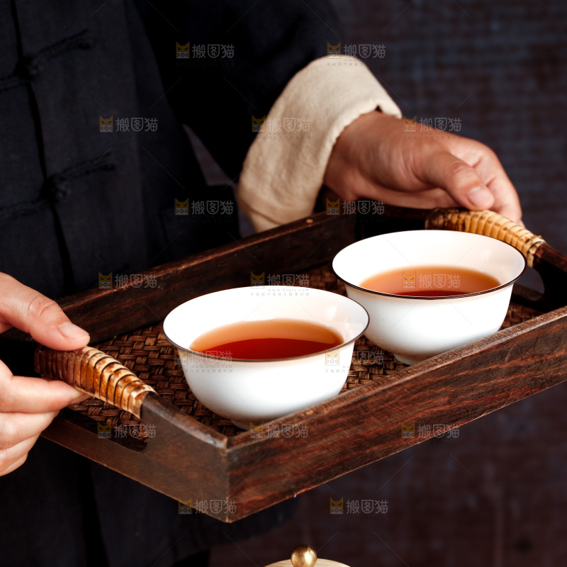 深底上的古树普洱
