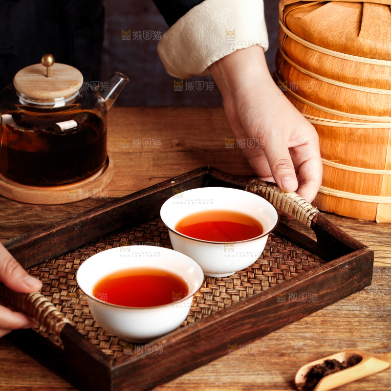 深底上的古树普洱