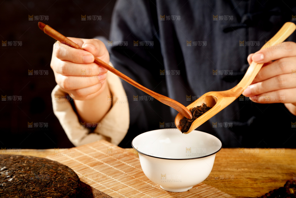 深底上的古树普洱