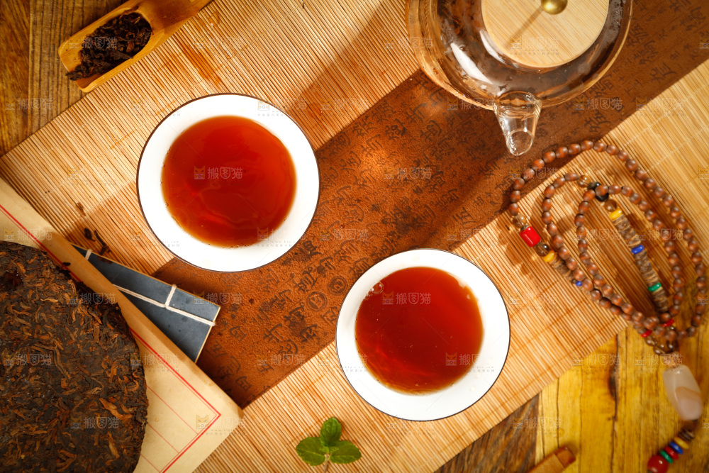 深底上的古树普洱