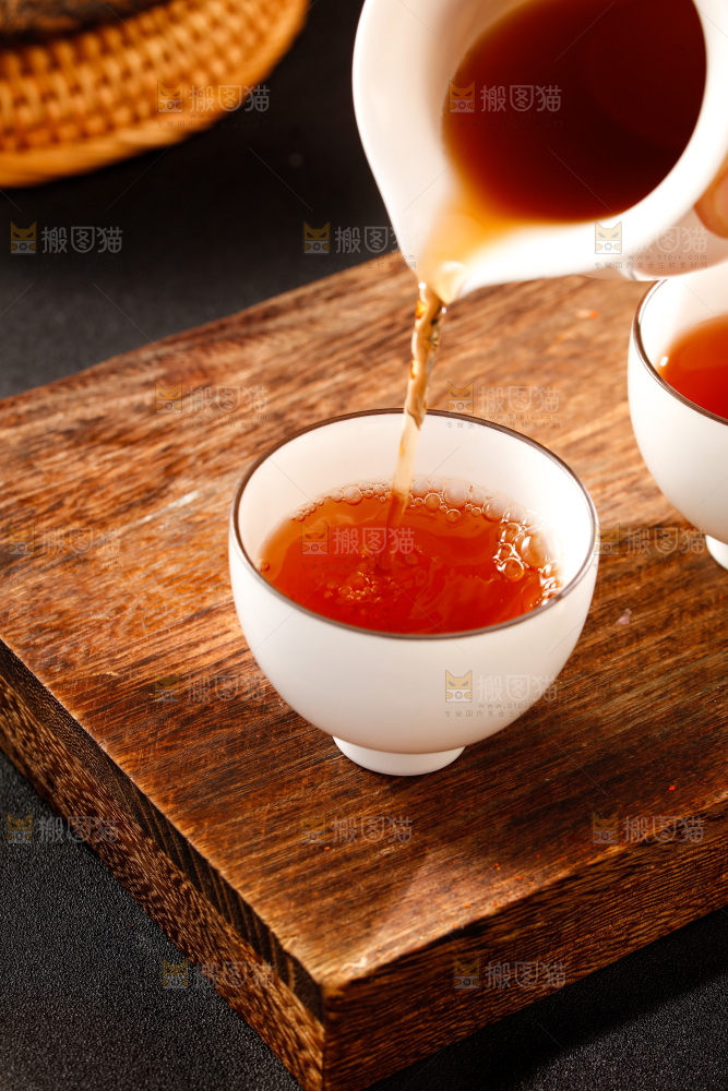 深底上的古树普洱