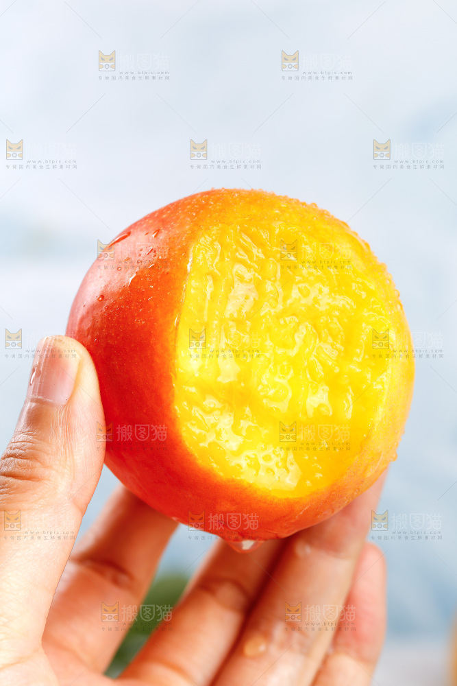 浅底上的黄油桃