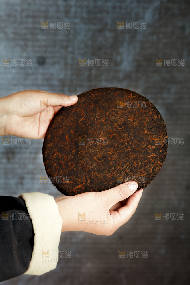 深底上的古树普洱
