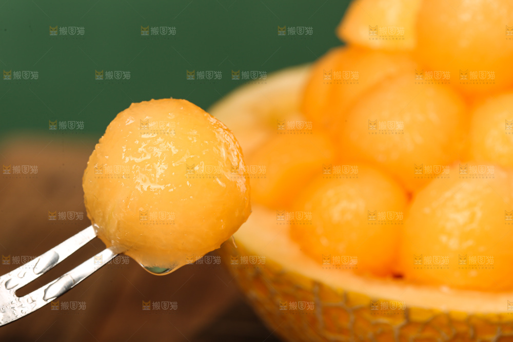 深底上的黄皮哈密瓜