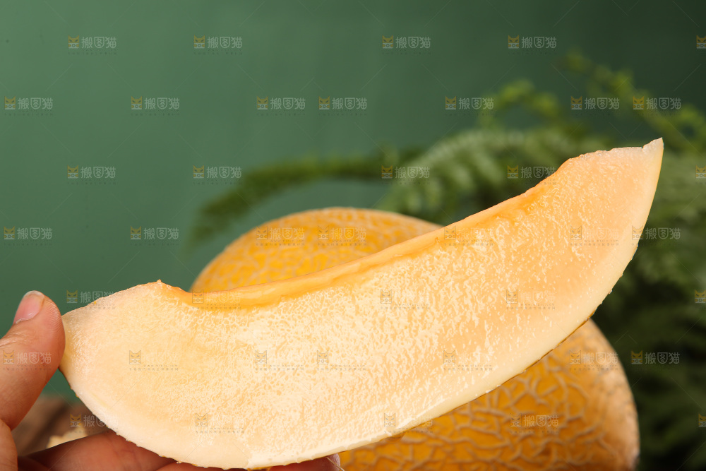 深底上的黄皮哈密瓜