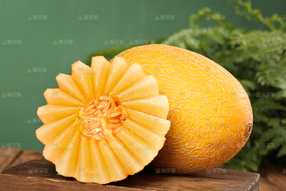 深底上的黄皮哈密瓜