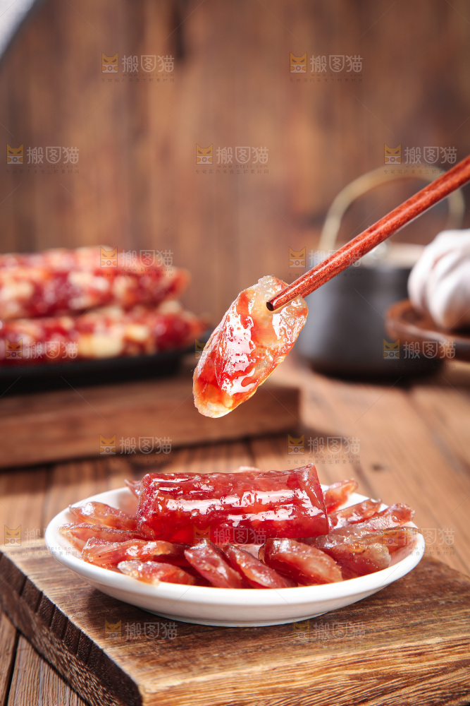 深底上的腊肠