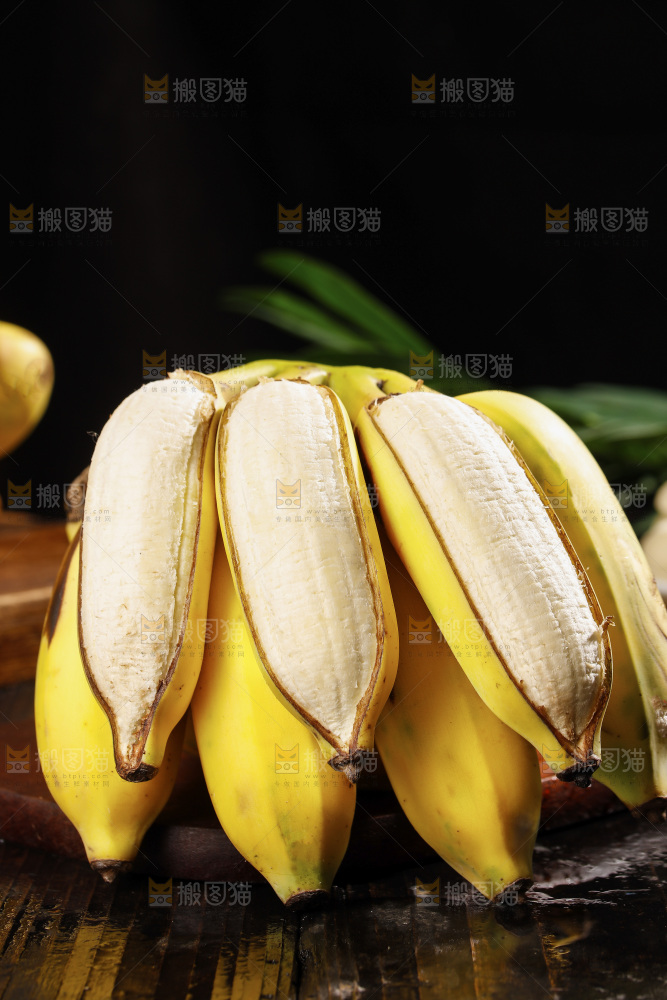 深底上的芭蕉