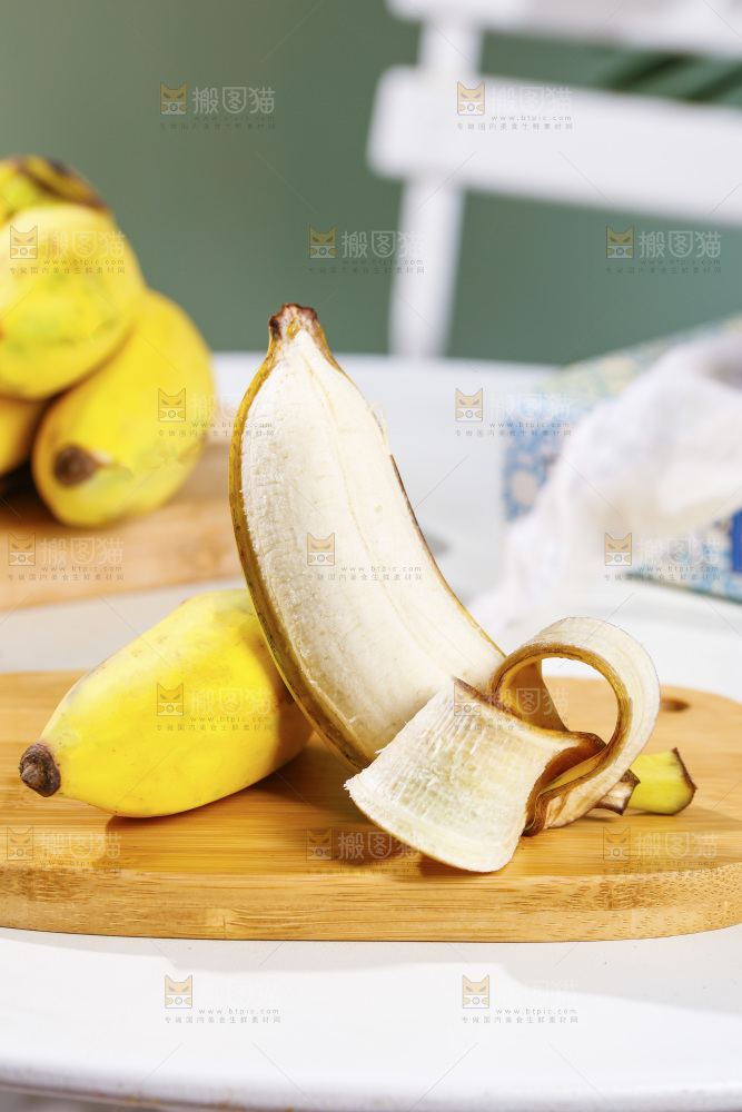 浅底上的芭蕉