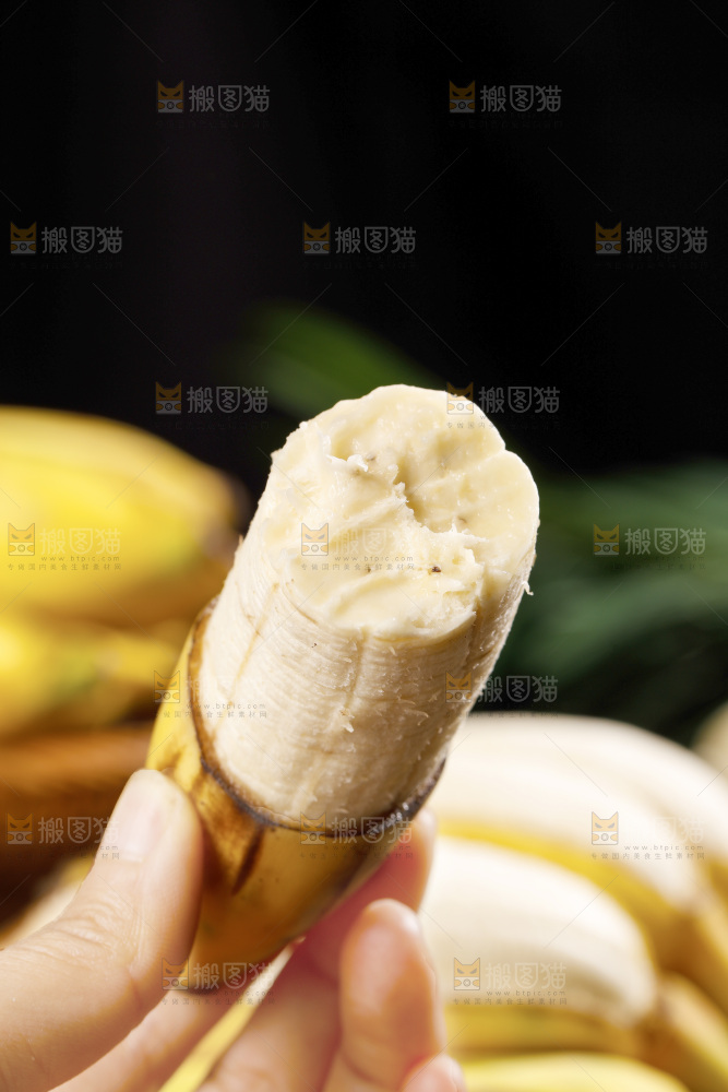 深底上的芭蕉