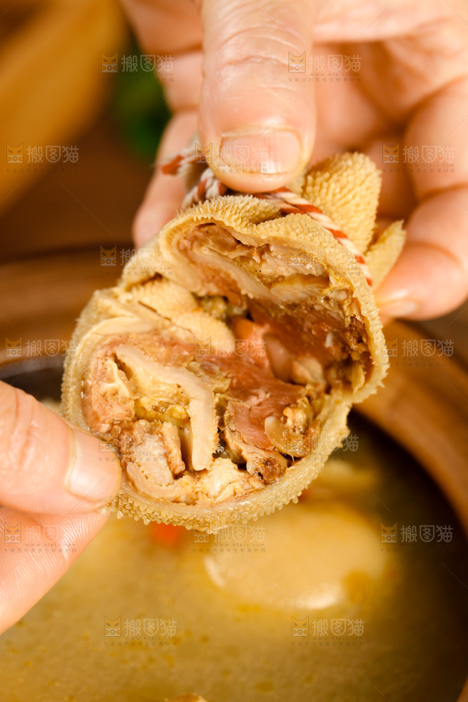 深底上的肚包肉