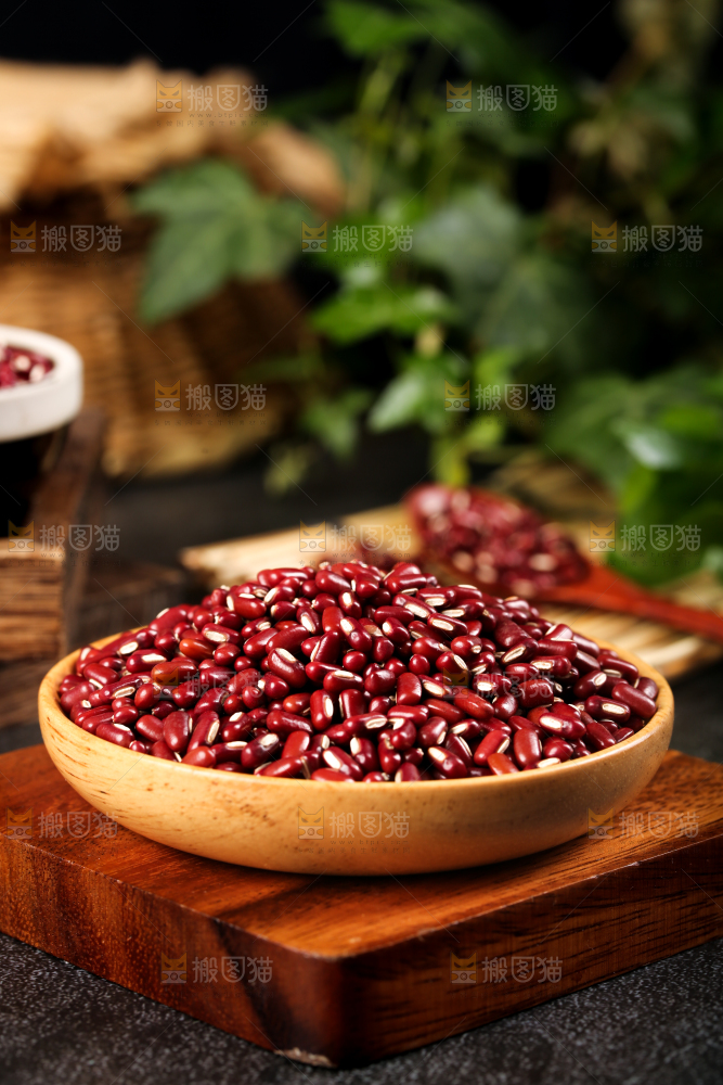 深底上的红豆