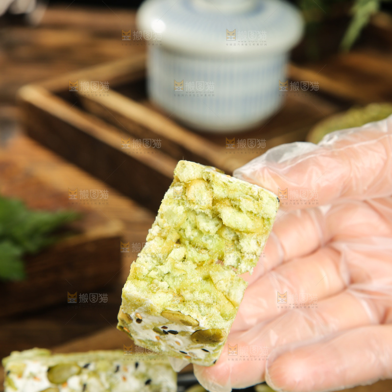 木底上的沙琪玛