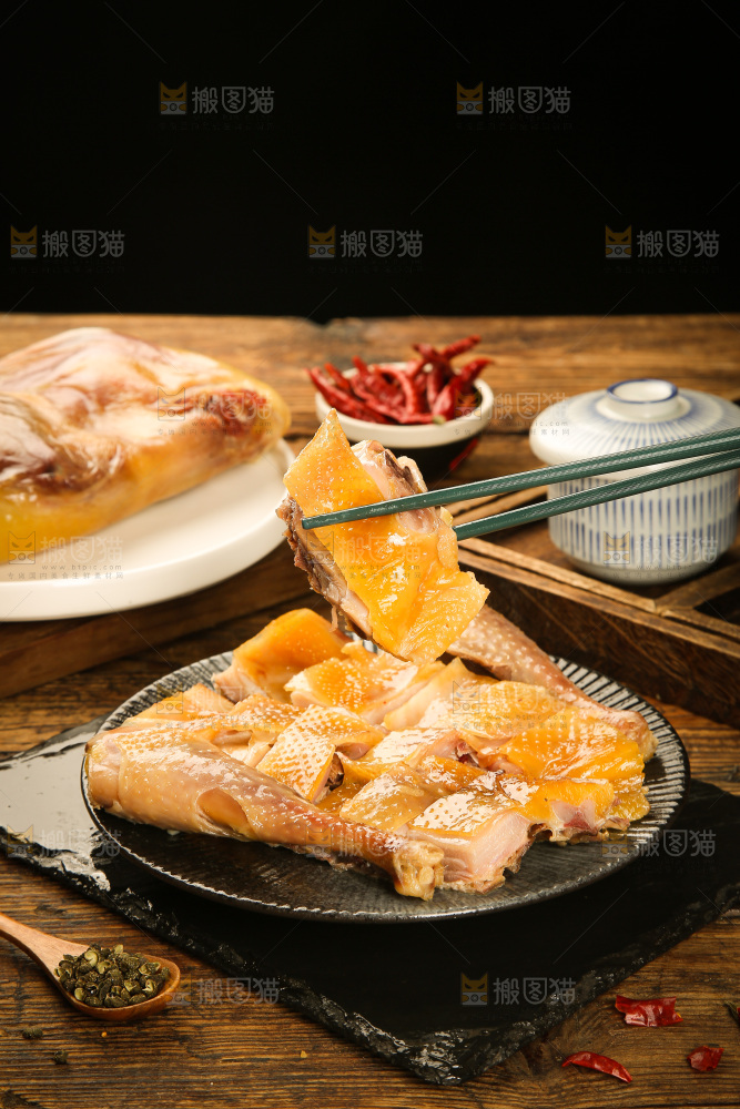 深底上的风干鸡